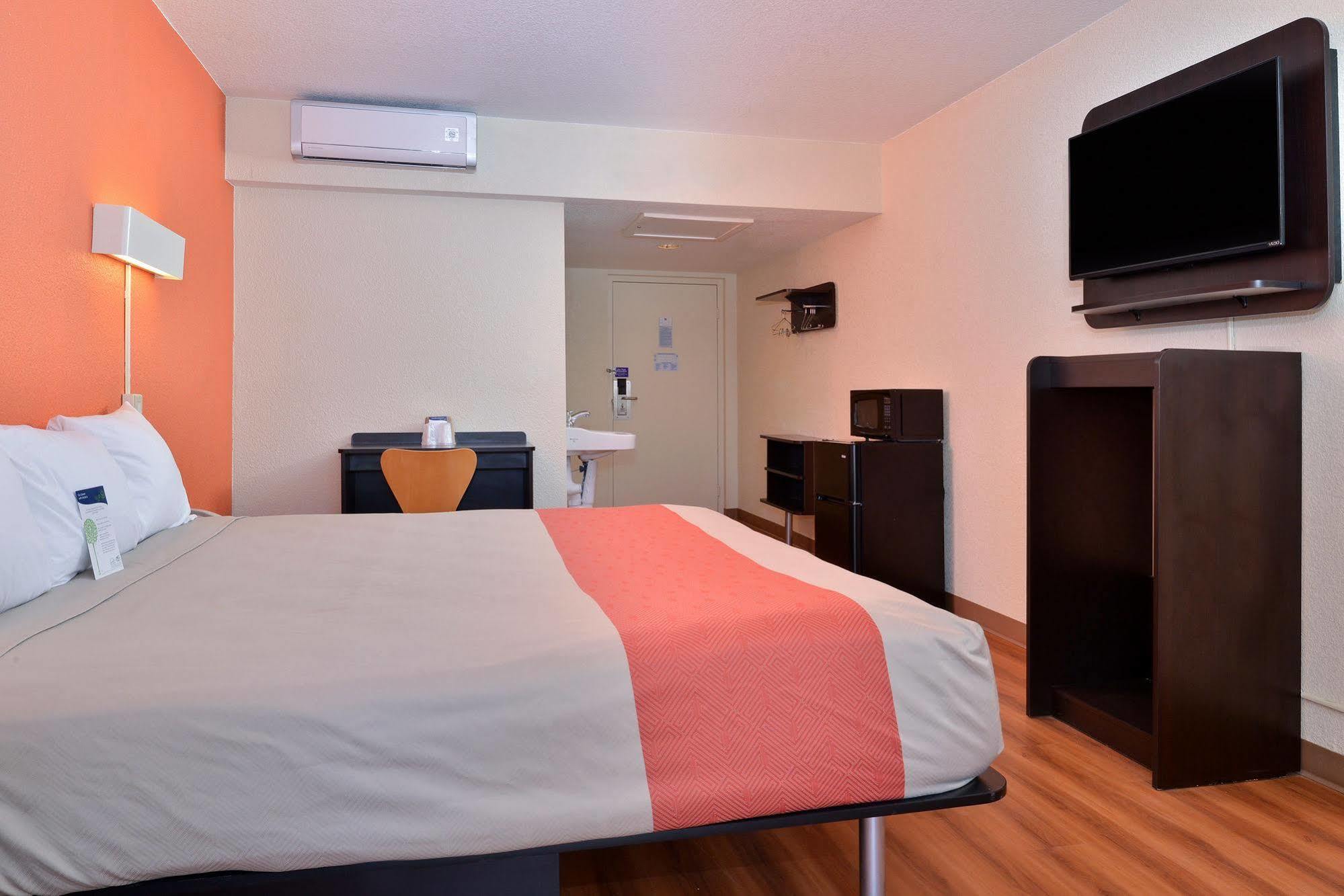 Days Inn By Wyndham Brawley Eksteriør billede