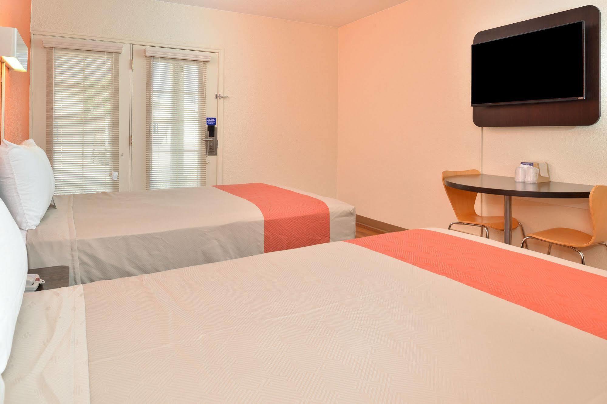 Days Inn By Wyndham Brawley Eksteriør billede